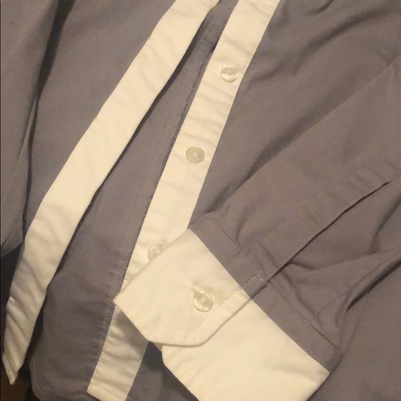 Express The essential shirt - Picture 3 of 3